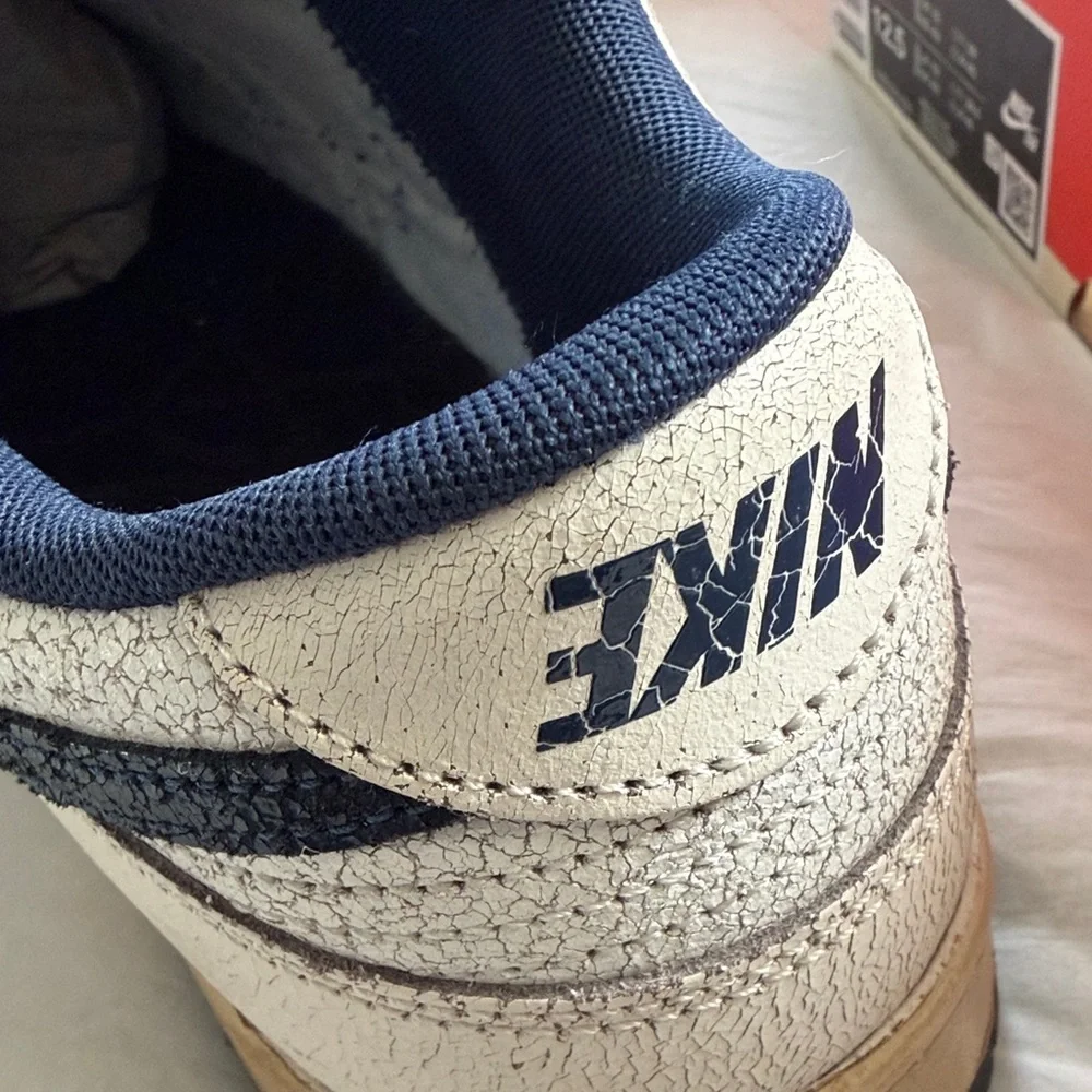 Nike Dunk Low SP / Stranger Things / Phantom and Midnight Navy / Size 11 - Picture 10 of 13